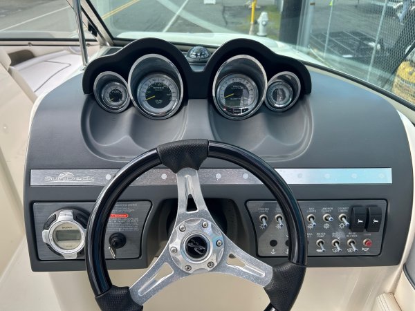 Used 2010  powered Sea Ray Boat for sale